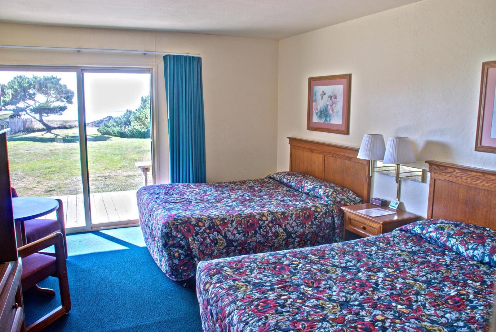 Crescent Beach Motel