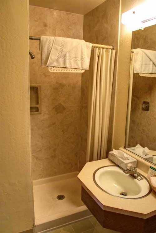 Crescent Beach Motel image 17