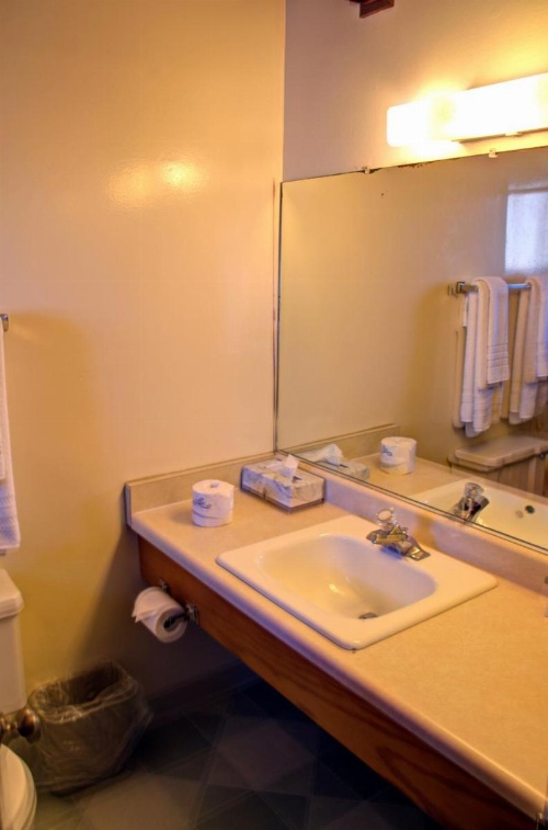 Crescent Beach Motel image 23