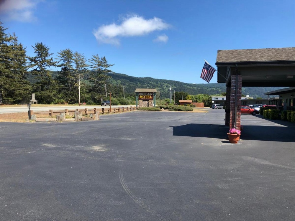 Crescent Beach Motel Image 26