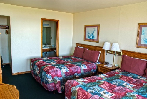 Crescent Beach Motel image 3